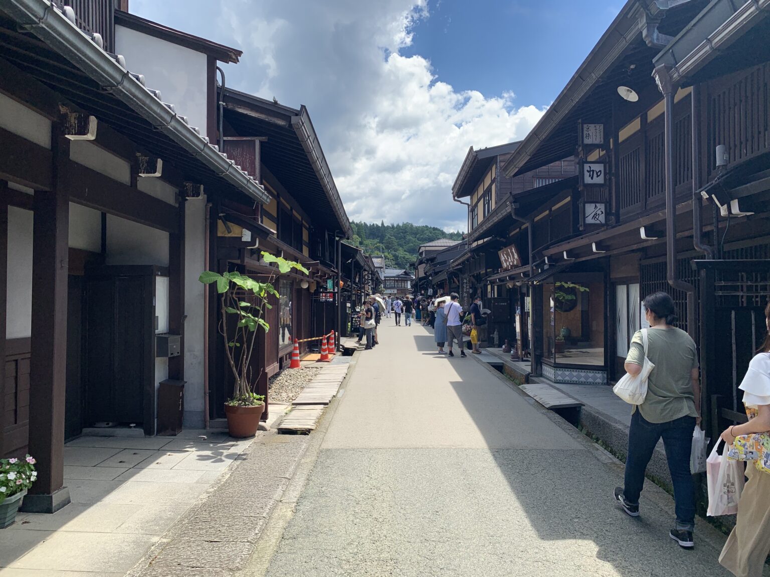 【失敗しない飛騨高山観光】古い町並みのおすすめ食べ歩きスポット3選 | ゆとりまいんどブログ